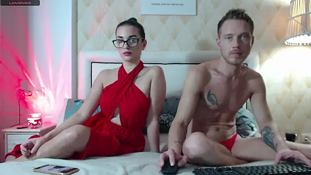 JessicaSteve online show from October 15, 2025, 9:15 pm