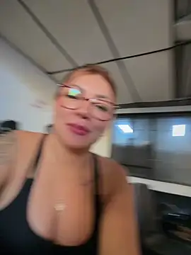 DIANITA 1988 online show from May 27, 2026, 2:25 pm