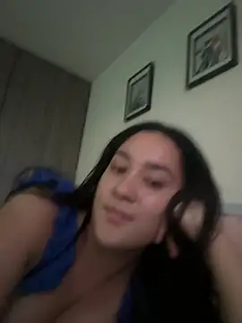 Nina lovi online show from April 16, 2026, 11:18 pm