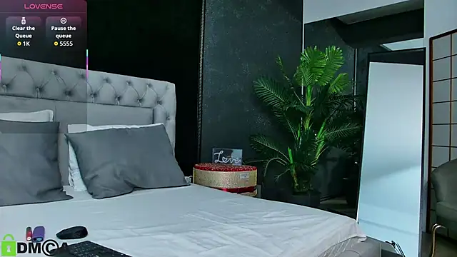 MeganHopeX online show from November 22, 2025, 5:39 am