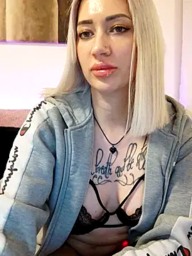 Snapshot of Fuck-Gina chatting on February 5, 2026, 8:46 pm Fuck-Gina online show from February 5, 2026, 8:46 pm