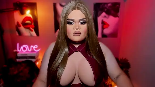 KarolinaThompson online show from September 23, 2025, 6:44 pm