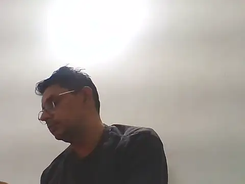 Snapshot of Kumarjay330 chatting on December 22, 2025, 2:03 pm Kumarjay330 online show from December 22, 2025, 2:03 pm