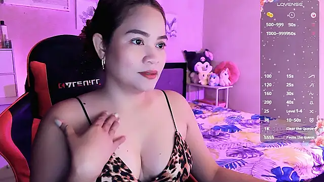 yenyen  online show from March 17, 2026, 1:32 am