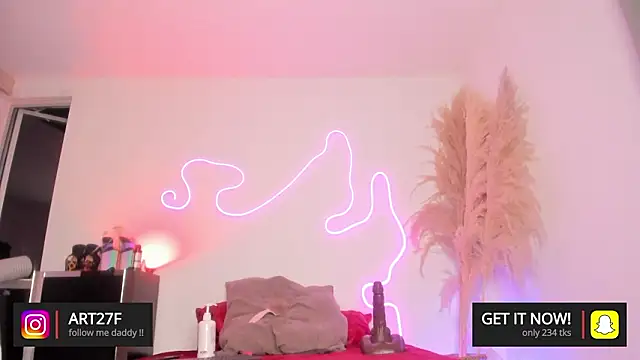 Ariana lopezz online show from March 14, 2026, 5:57 am