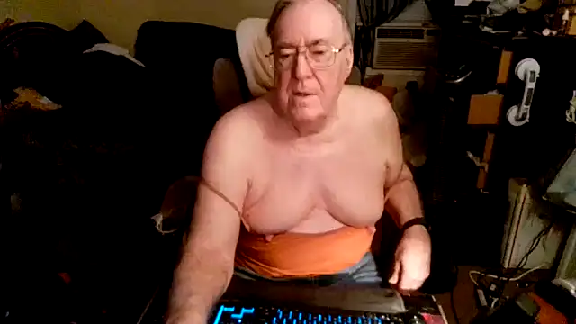 Toastir online show from October 12, 2025, 2:27 pm