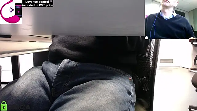 Snapshot of pliko chatting on February 28, 2025, 8:53 am pliko online show from February 28, 2025, 8:53 am