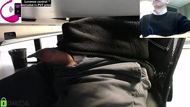 Snapshot of pliko chatting on March 12, 2025, 3:40 pm pliko online show from March 12, 2025, 3:40 pm