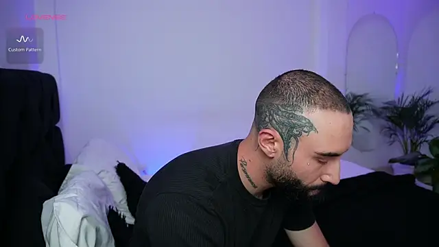 Snapshot of the_lucky_men__ chatting on January 14, 2025, 1:47 am the lucky men online show from January 14, 2025, 1:47 am