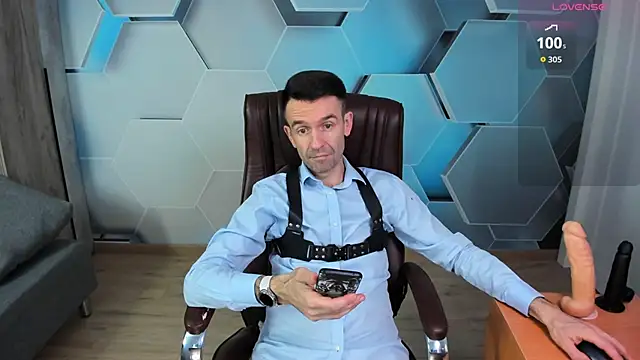 SteveTiger online show from March 13, 2026, 8:32 am