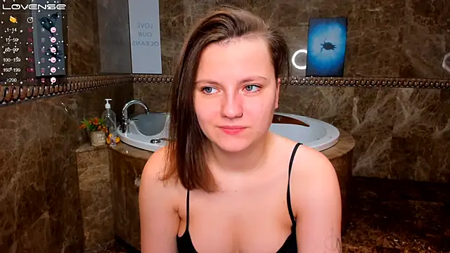 MelindaTin online show from January 11, 2026, 12:26 am