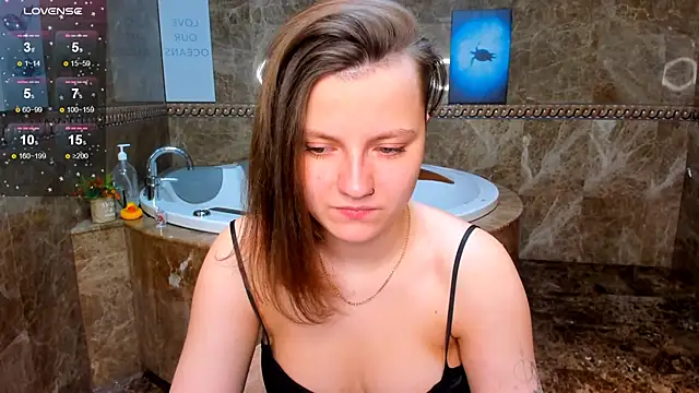 MelindaTin online show from February 12, 2026, 1:11 am