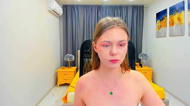 Strawberrye online show from January 25, 2025, 9:36 am