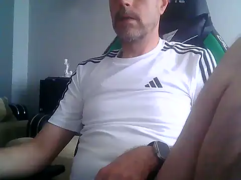 Snapshot of boran34 chatting on June 3, 2026, 3:39 pm boran34 online show from June 3, 2026, 3:39 pm