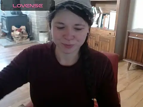 Snapshot of MarcyJones chatting on December 4, 2024, 7:01 pm MarcyJones online show from December 4, 2024, 7:01 pm