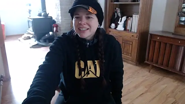 Snapshot of MarcyJones chatting on January 31, 2025, 6:57 pm MarcyJones online show from January 31, 2025, 6:57 pm