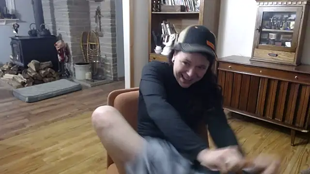 Snapshot of MarcyJones chatting on February 9, 2025, 12:06 am MarcyJones online show from February 9, 2025, 12:06 am