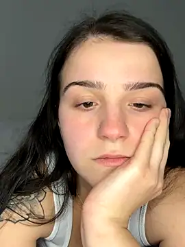 joeystaciee online show from November 11, 2025, 1:49 am