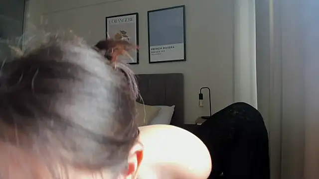 molly marmalade  online show from January 28, 2025, 3:04 pm