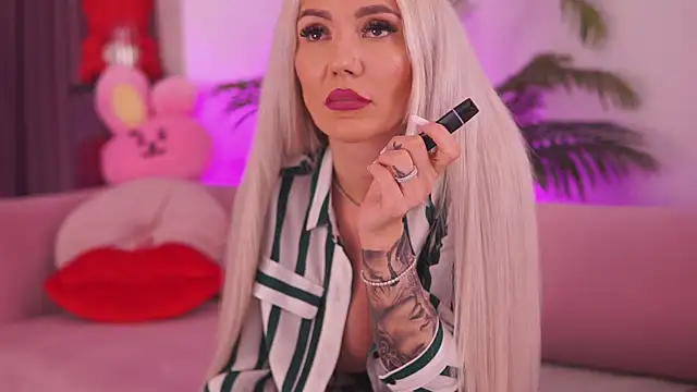 fallingangel online show from February 17, 2025, 4:15 pm