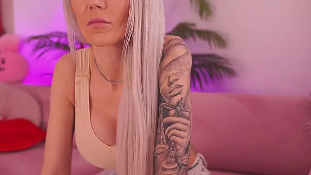 fallingangel online show from March 5, 2025, 9:16 am