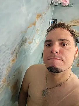 latinoflpr online show from September 14, 2025, 2:44 am