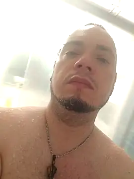 latinoflpr online show from December 16, 2025, 1:54 am