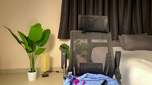 KatnessHot online show from September 11, 2025, 10:59 am