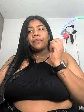 paola091 online show from October 23, 2025, 11:46 pm