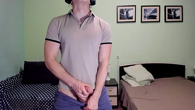 Marrymepls online show from April 9, 2026, 6:24 pm