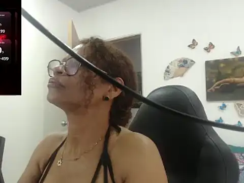 BustyMilf  online show from March 17, 2025, 12:14 pm