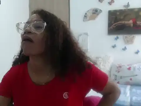 BustyMilf  online show from March 21, 2025, 3:24 pm