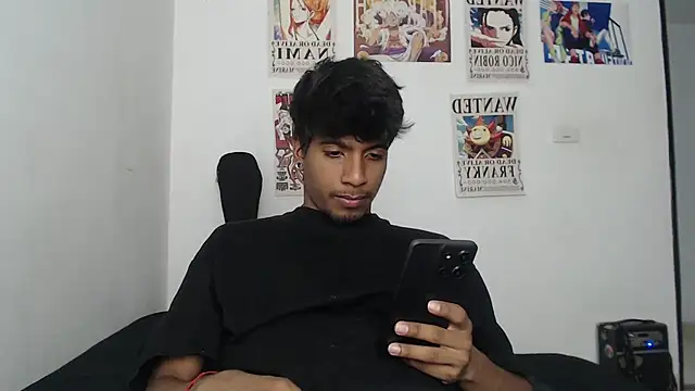 Snapshot of stevenosori chatting on April 18, 2026, 11:05 pm stevenosori online show from April 18, 2026, 11:05 pm