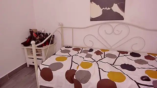 jessystarr online show from October 6, 2025, 2:47 pm