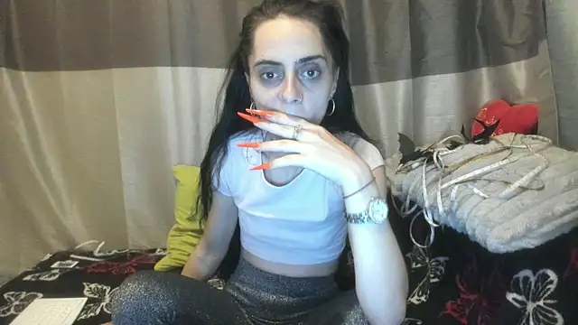 jessystarr online show from November 4, 2025, 7:02 pm