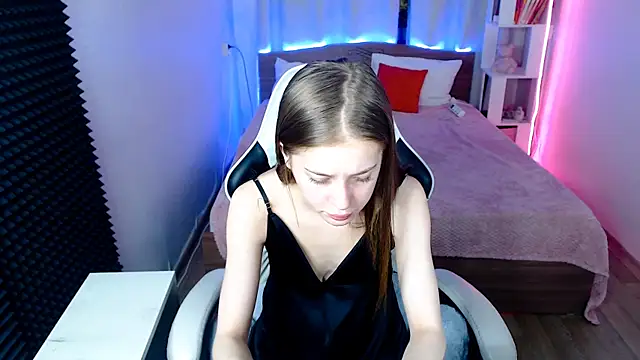 Snapshot of Kira_honeyy chatting on January 23, 2025, 2:17 pm Kira honeyy online show from January 23, 2025, 2:17 pm