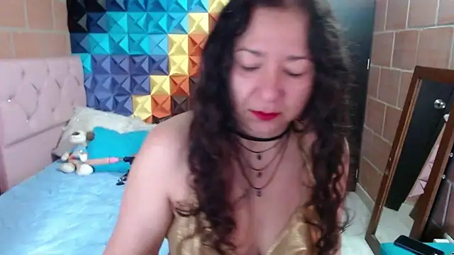 Snapshot of katifoxx chatting on February 27, 2025, 4:21 pm katifoxx online show from February 27, 2025, 4:21 pm