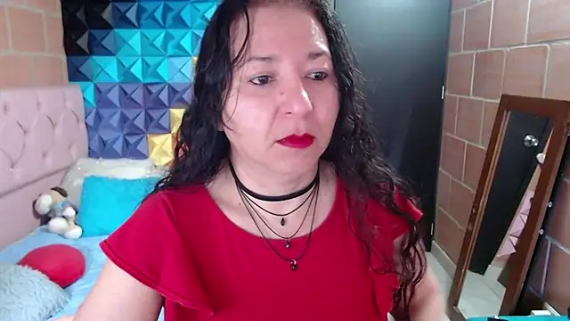 Snapshot of katifoxx chatting on March 2, 2025, 4:32 pm katifoxx online show from March 2, 2025, 4:32 pm