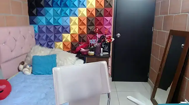 Snapshot of katifoxx chatting on March 19, 2025, 3:40 pm katifoxx online show from March 19, 2025, 3:40 pm