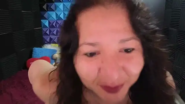 Snapshot of katifoxx chatting on September 12, 2025, 3:34 pm katifoxx online show from September 12, 2025, 3:34 pm
