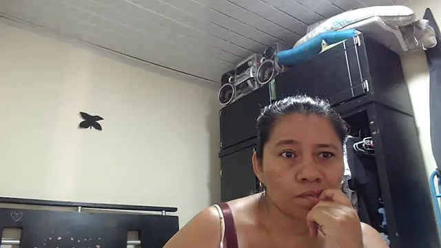 adrixxx38 online show from May 13, 2026, 4:48 pm