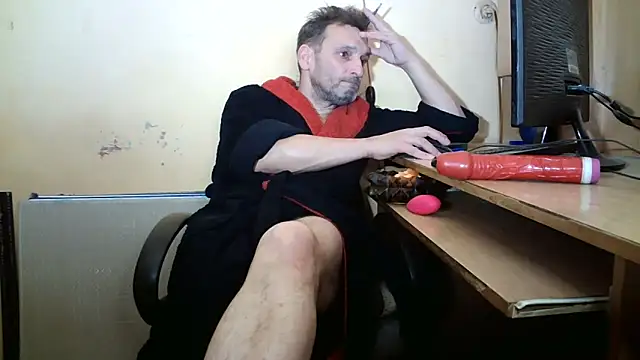 dundyFocus online show from December 19, 2025, 2:46 pm