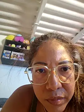 Snapshot of mila38 chatting on May 31, 2026, 3:30 pm mila38 online show from May 31, 2026, 3:30 pm