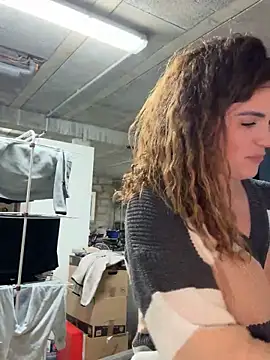 Clara-xoxo online show from January 23, 2025, 8:24 pm