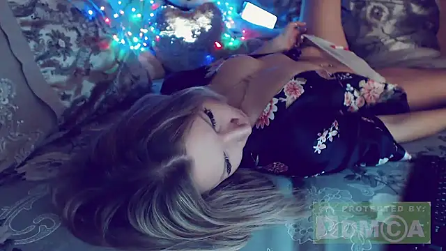 mimmi  online show from January 17, 2025, 10:56 pm