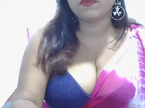 Snapshot of ROSEE_MERRYYYY chatting on June 21, 2026, 10:07 am ROSEE MERRYYYY online show from June 21, 2026, 10:07 am
