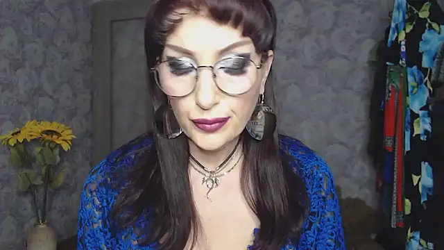 Snapshot of Aziza1 chatting on May 28, 2026, 2:25 pm Aziza1 online show from May 28, 2026, 2:25 pm