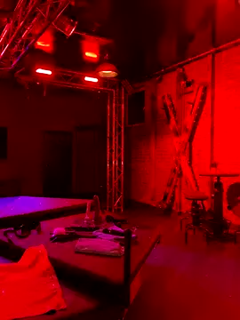 Etwas neugierig online show from October 29, 2025, 4:31 pm