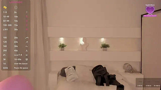 Snapshot of AshleyRoys chatting on March 6, 2025, 3:13 pm AshleyRoys online show from March 6, 2025, 3:13 pm