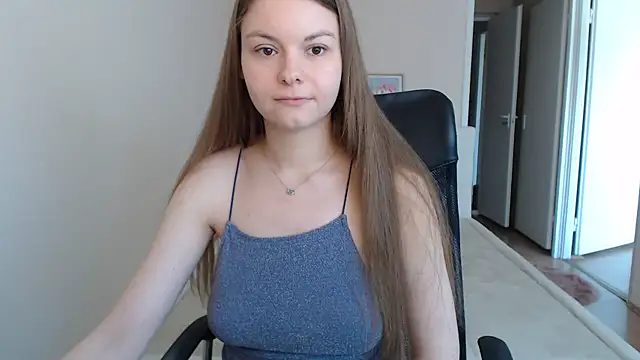 AnnaSweet18 online show from April 17, 2026, 10:07 am